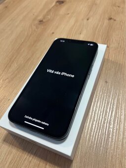 Apple iPhone 13 256GB - 5