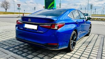 Lexus ES 300h F-Sport Top, DPH - 5
