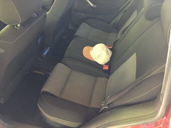 VW Bora Variant 1.8T Highline AUM - 5