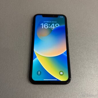 iPhone XR černý, pěkný stav, 12 měsíců záruka - 5