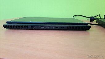 Lenovo Legion 5 – na náhradní díly / nefunkční - 5