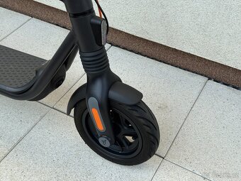 Segway Ninebot KickScooter F2 Pro E - TOP STAV - 5