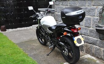 Prodám luxusní Hondu VTR 250, 2011, 12749 km. - 5
