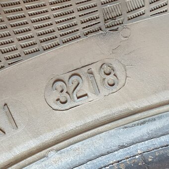 Zimní pneumatiky Continental 205/55 R16 č. AP79 - 5