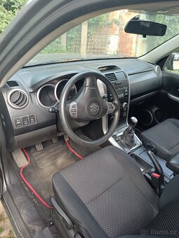Suzuki grand Vitara 2.0 - 5