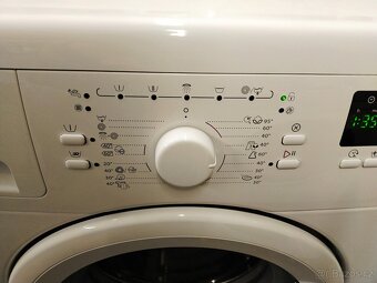 Prodám dig.pračku zn.WHIRLPOOL na 5 kg-A++ --DOVEZU-- - 5