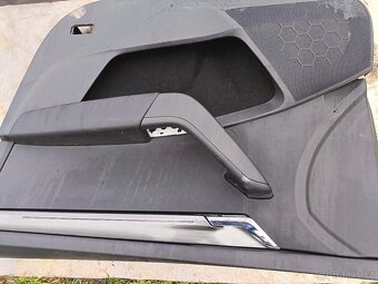 Výplně dveří Octavia 3 s ambientní osvícení - 5