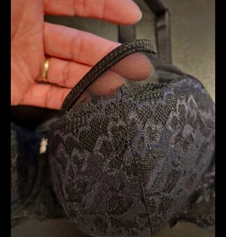 Krásná nová podprsenka Triola - 5