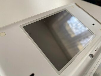 Nintendo DSi  White  + 64gb - 5