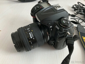 Nikon D300 + objektiv 28-70, příslušenství - 5