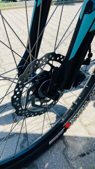 Krásné dámské dívčí kolo Specialized 27,5 - 5