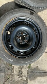 Sada plechových disku 6Jx15 ET38+Nexen 185/60 R15 84H - 5