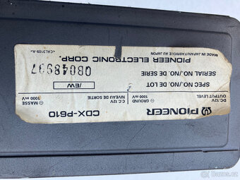 Pioneer CDX - P610 - 5