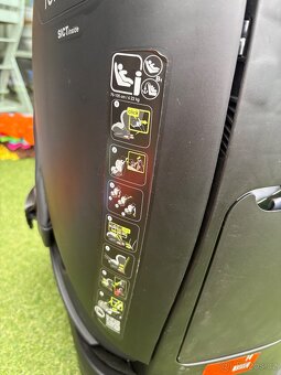 Autosedačka Britax do 22kg + 2x clona do auta - 5