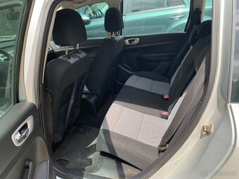 Peugeot 307 kombi 1,6i 16v /2006 - 5