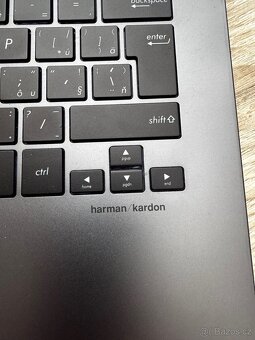 Ultrabook ASUS ZenBook UX430UA, i7, 8GB a 512 SSD - 5