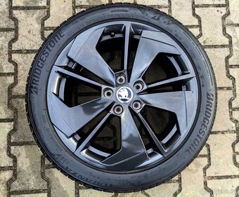 Alu kola originál Škoda Octavia IV, RS 5x112 R18 Comet - 5