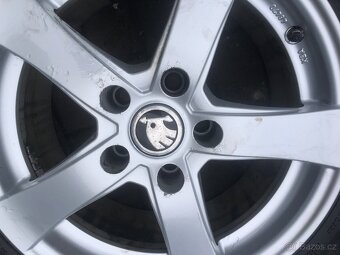 Zimní pneu  215/60 16 s al disky  5x112 - 5