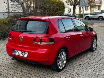 Volkswagen Golf 1.4 TSI 118kW DSG Highline ALU R17 Alcantara - 5