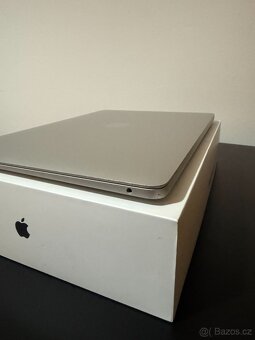 💻 Macbook Air 13" 2020 M1 8GB/256GB - 5