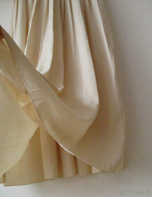 Dámské midi šaty béžové krajkové plisované S 36 - 5