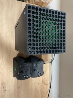 Xbox series x 1TB se dvěma ovladači, duální nabíječkou a hry - 5
