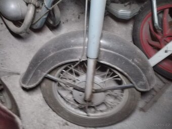 Blatnik Jawa 250 kyvačka - 5