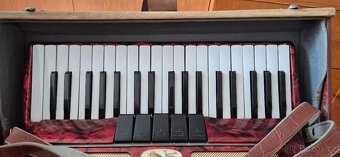 REZERVOVÁNO - Prodám akordeon Melodia Lignatone - 5