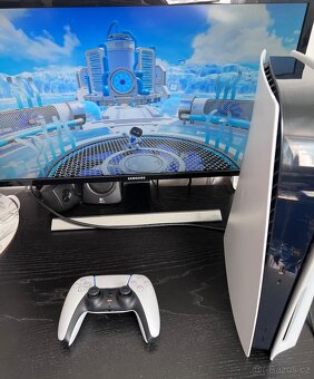 PS5 s mechanikou a příslušenství - 5