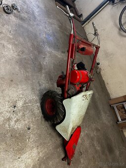 Prodám sekačku MF 70 s příslušenstvím - 5