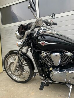 Kawasaki VN 900 Custom - 5