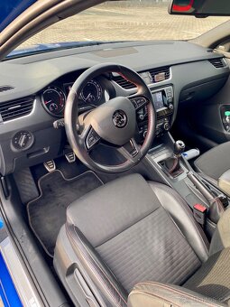 Octavia RS 220 2.0TSi 162kw manuál - 5