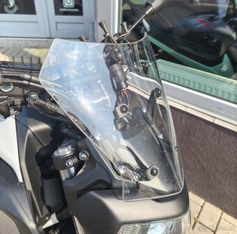YAMAHA MT-07 - 5