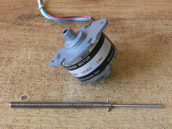 Krokový motor lineární aktuátor HAYDON 46362, rozsah 50 mm - 5