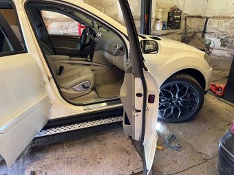 Mercedes ml w164 3.5i auto je USA verze - 5