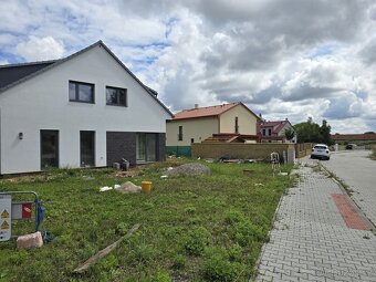 Prodej stavebního pozemku v obci Drnek 943 m2 - 5