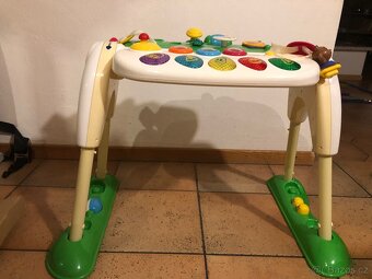 Interaktivní hrací hrazdička, stoleček Chicco - 5