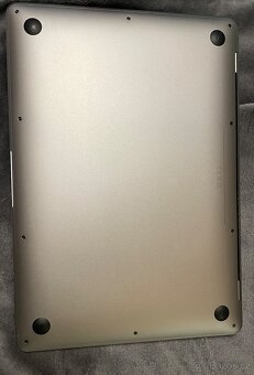 Apple MacBook Air (2020) - 5