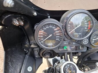 Yamaha Fazer 600 - 5
