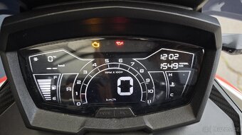 Aprilia SR GT 125 - 5