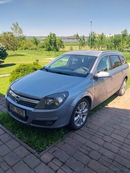 Opel Astra Caravan 1.9CDTI 16V - 5