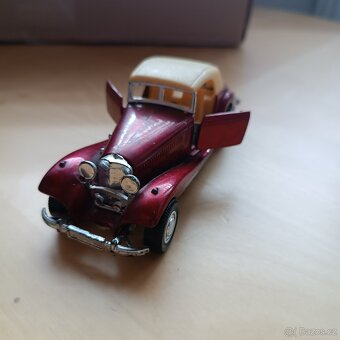 Prodám kovový model 1:43 mercedes benz 540 - 5