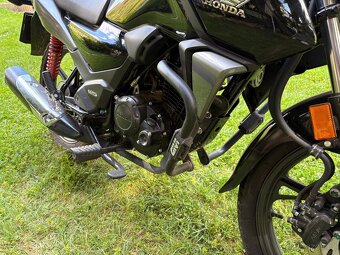 Honda 125 CBF - 5