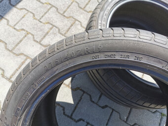 Dunlop letní 275/40/19 - 5