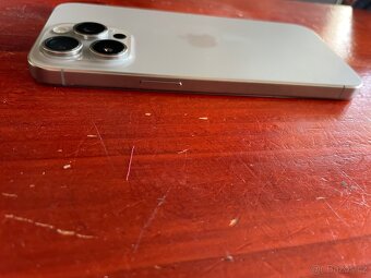 Apple iPhone 15 Pro Max 256GB - 5