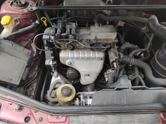 Renault Megane 1.6 - 5