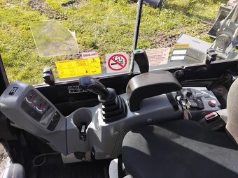 Minibagr Kubota U27-4 - 5