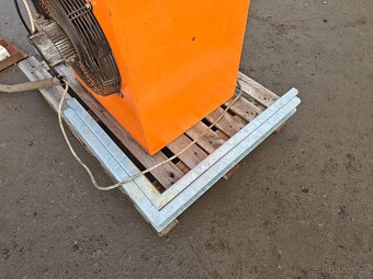 Plynové topení ROBUR F 30 N - 5