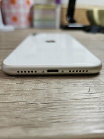iPhone 11 bílý - 5