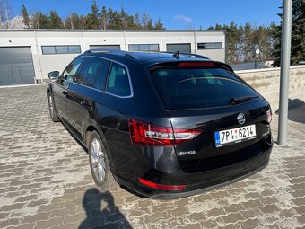 Škoda Superb 2016 4x4 140kw Laurin&Klement - 5